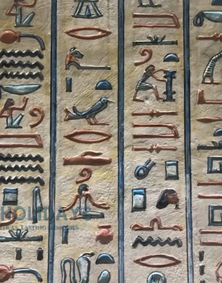 Valley of the Queens and Habu Temple Tour from Luxor