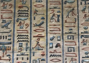 Valley of the Queens and Habu Temple Tour from Luxor