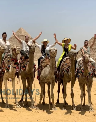 Cairo Layover Tour to Giza Pyramids