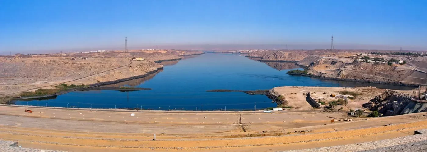 Wide view of the High Dam and Nile