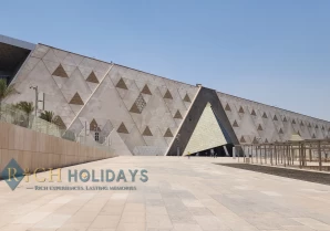 Giza Pyramids and Grand Egyptian Museum Tour